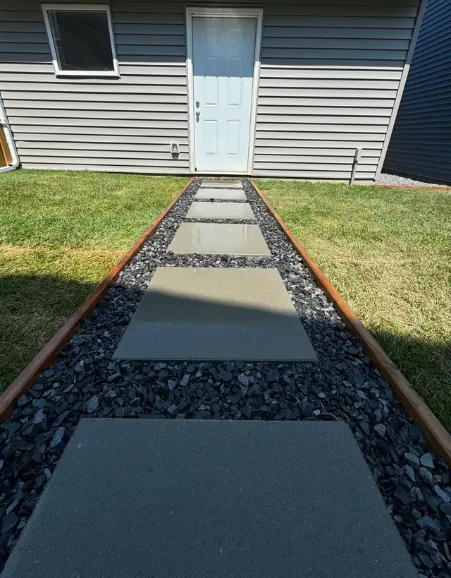 Help Wanted - Deck/Fence/Landscaping South Calgary - Photo 7