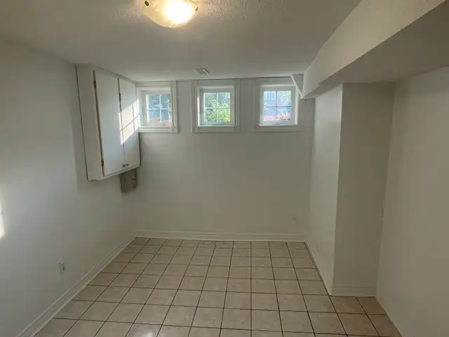 Birchmount and Danforth Basement Apartment Rental - Photo 4