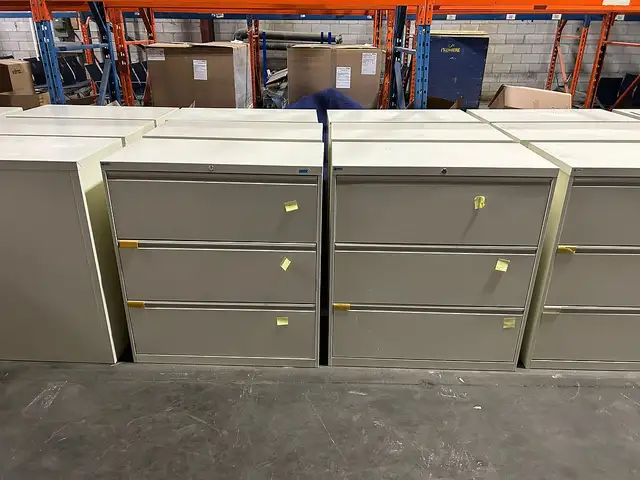 Office Furniture at Warehouse Pricing-Call Us Now! - Photo 2