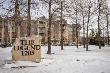 Stunning 2bdrm Condo w/ ample amenities and convenient location!