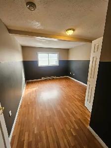 48 Royal Rd, Unit 11, 2-bedroom very big apt(1bath 1kt 2F) North - Photo 4