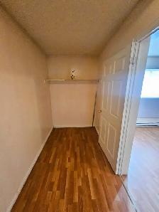 48 Royal Rd, Unit 11, 2-bedroom very big apt(1bath 1kt 2F) North - Photo 9