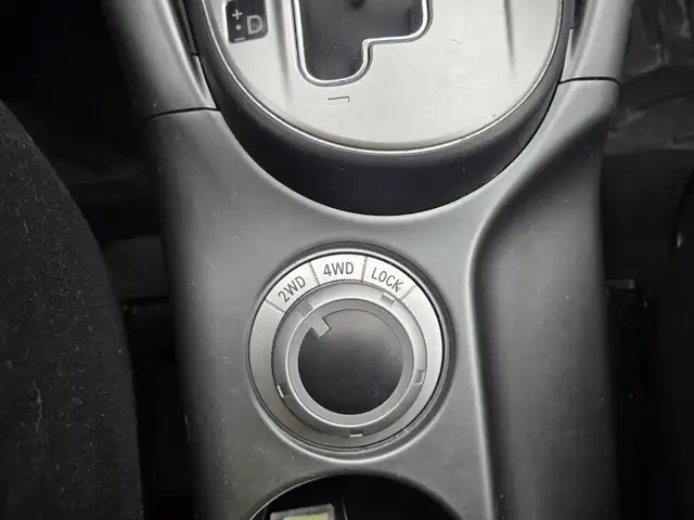 2012 Mitsubishi Outlander - Photo 12