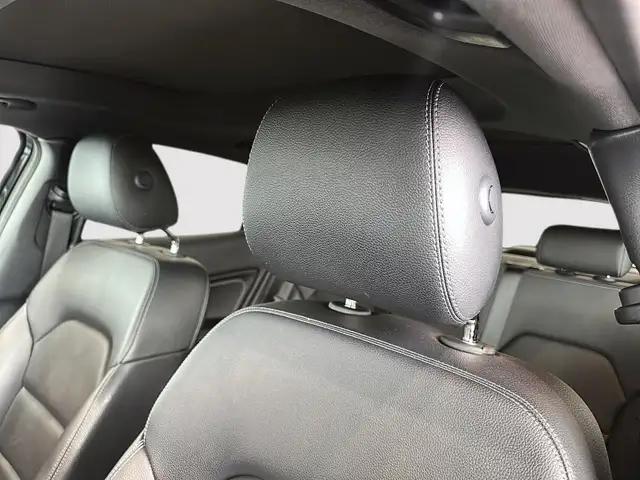 2020 Mercedes-Benz GLA250 4MATIC SUV Great value! Flexible finan - Photo 13