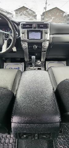 2018 Toyota 4RUNNER SR5 4WD 4.0L /7 PASSENGER/LOCAL/LOW KM! - Photo 12