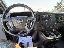 2023 GMC Savana 3500 LT 12 PASSENGER - Photo 10