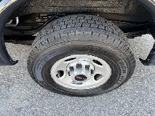 2023 GMC Savana 3500 LT 12 PASSENGER - Photo 21