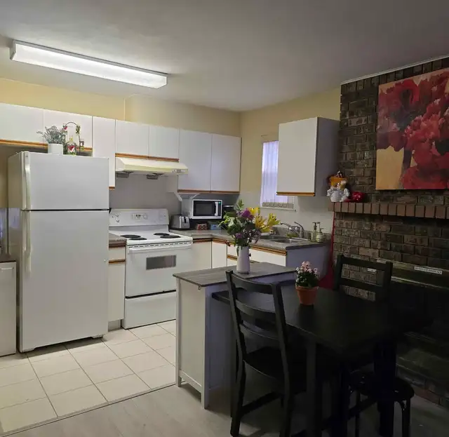 burnaby 3bdrm 2bthrm 1229sqft $3000/Month for rent - Photo 8