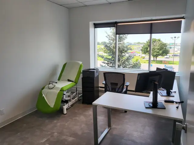 Centre cabinet médical - Locaux  à louer - Photo 4