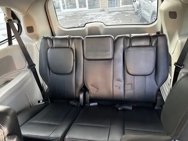2018 Dodge Grand Caravan Crew Plus BACKUP CAMERA HEATED LEATHER - Photo 14