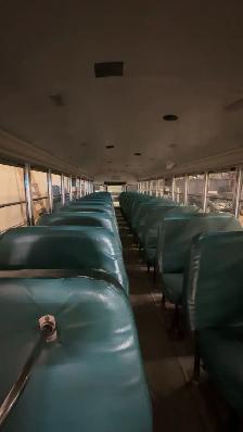 BUS FOR SALE / BUS À VENDRE 2.500$ - Photo 7