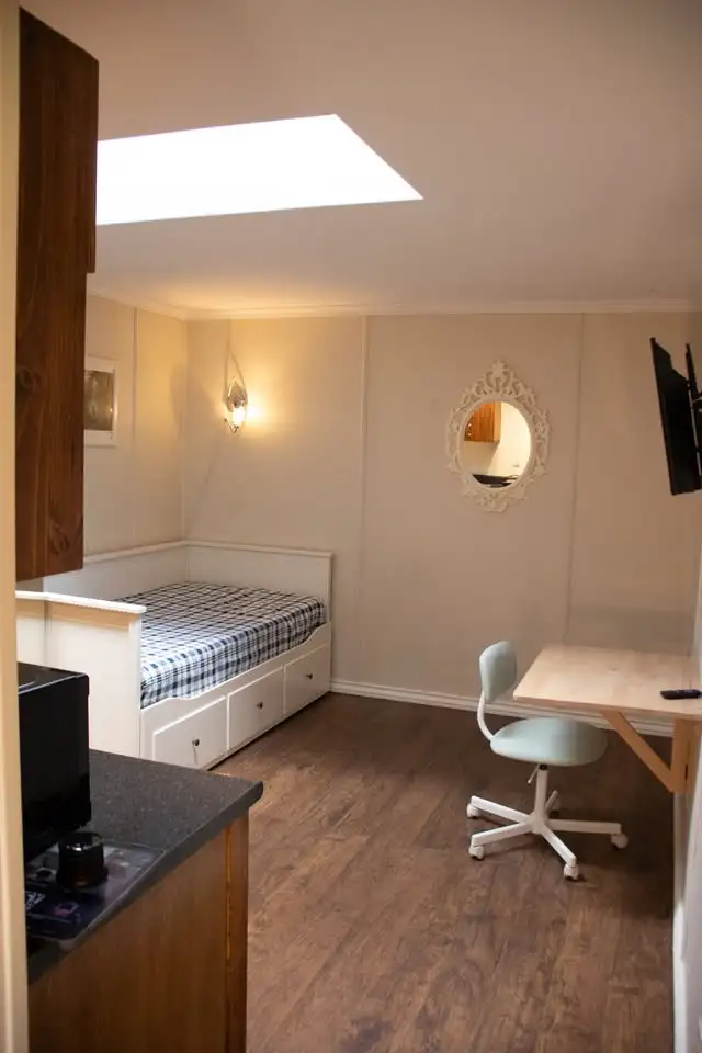 bachelor apartment for rent