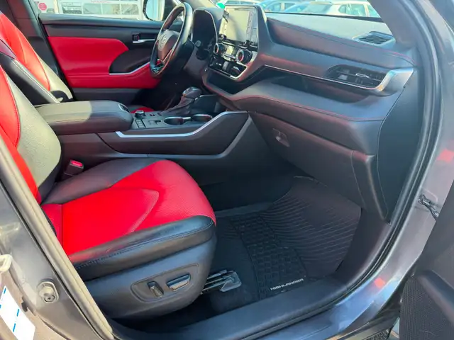 2021 Toyota Highlander XSE BEAUTIFUL RED LEATHER INTERIOR - Photo 9