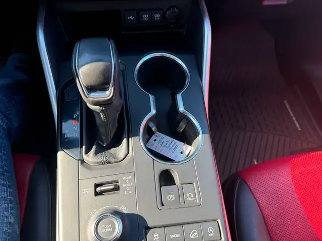 2021 Toyota Highlander XSE BEAUTIFUL RED LEATHER INTERIOR - Photo 19