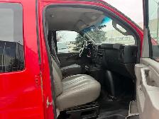 2017 GMC Savana Cargo Van EXTENDED - Photo 7