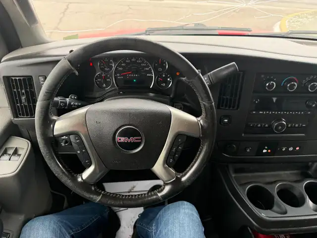 2017 GMC Savana Cargo Van EXTENDED - Photo 16
