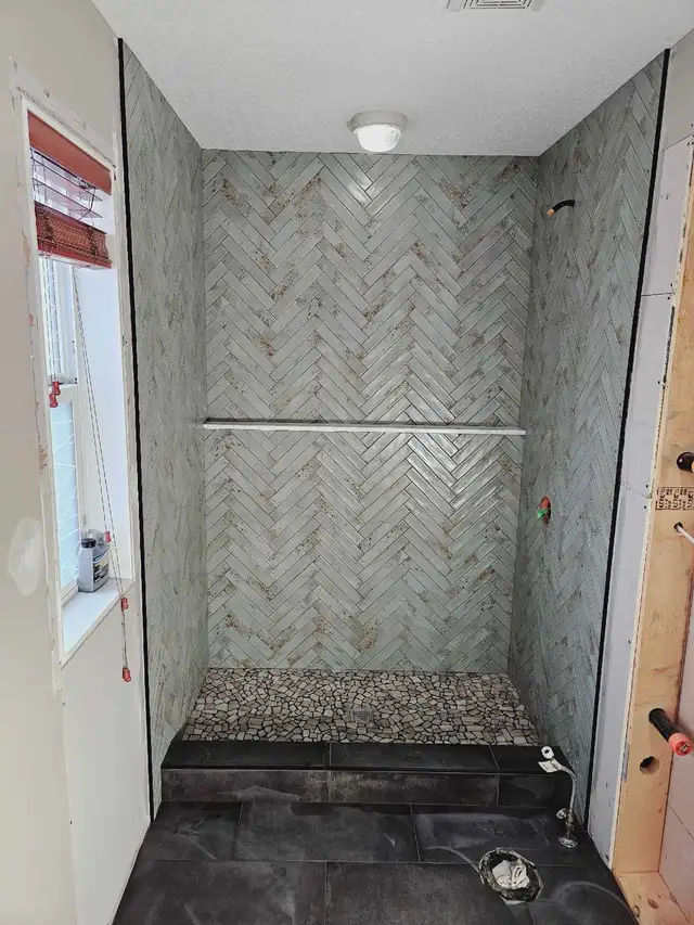 work available  tile - Photo 6