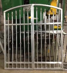 Aluminum gates, railing & grates - Photo 4