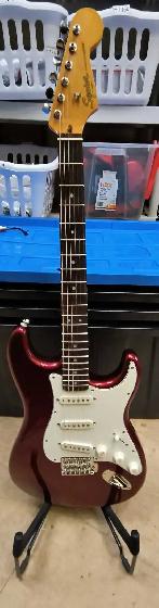 FENDER STRATOCASTER HSS ELECTRIC GUITAR