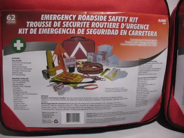 BRAND NEW, Emergency Roadside Safety Kit, 62 Pieces - Photo 5