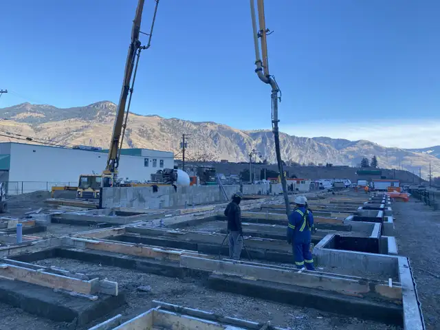 Concrete Formwork Carpenters & Laborers – Join a Growing Crew - Photo 3