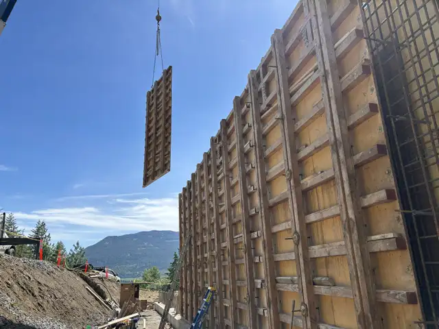 Concrete Formwork Carpenters & Laborers – Join a Growing Crew - Photo 4