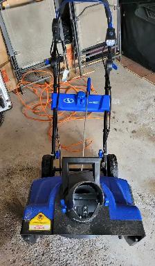 Snow Joe 21 inches blower