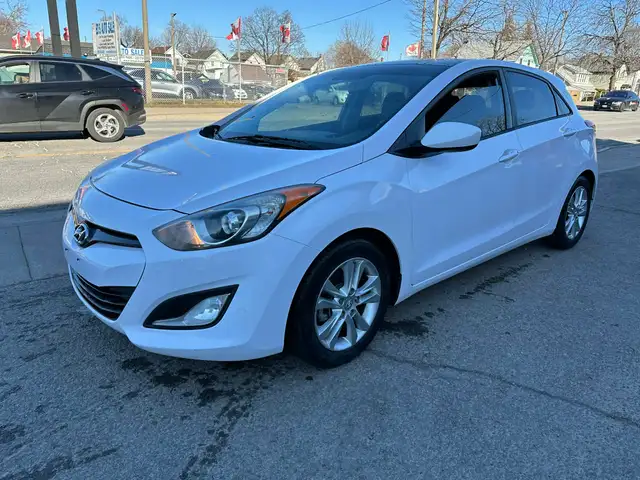 2015 Hyundai Elantra GT GT - Photo 8