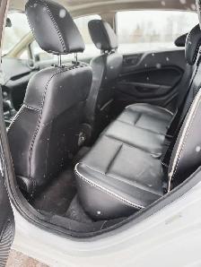 2012 Ford Fiesta SEL - Photo 19