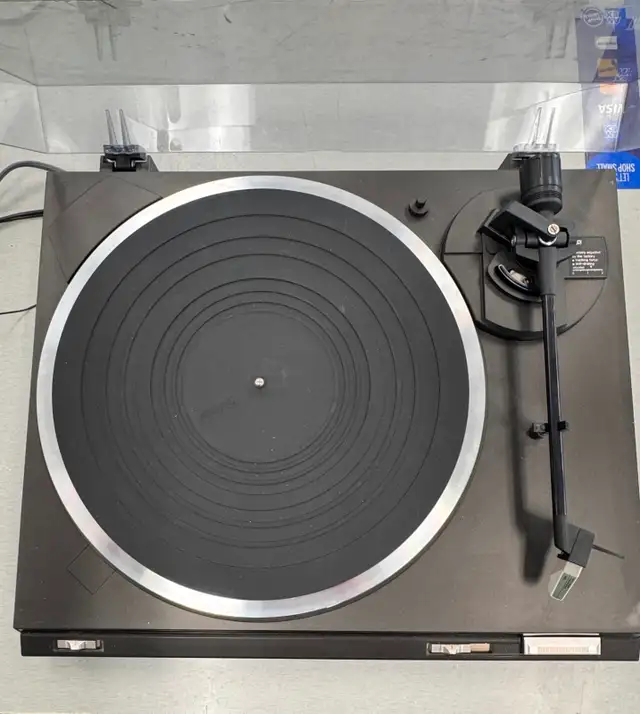Technics SL-BD20 Belt-Drive Auto Return Turntable