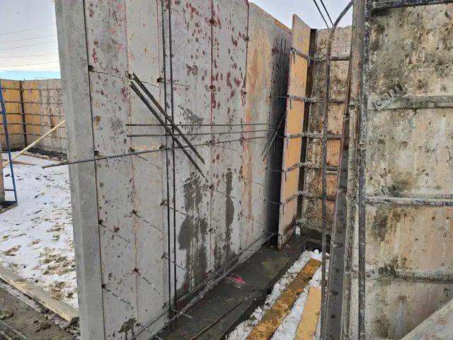 Duraform standing crew