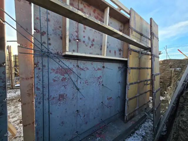 Duraform standing crew - Photo 4