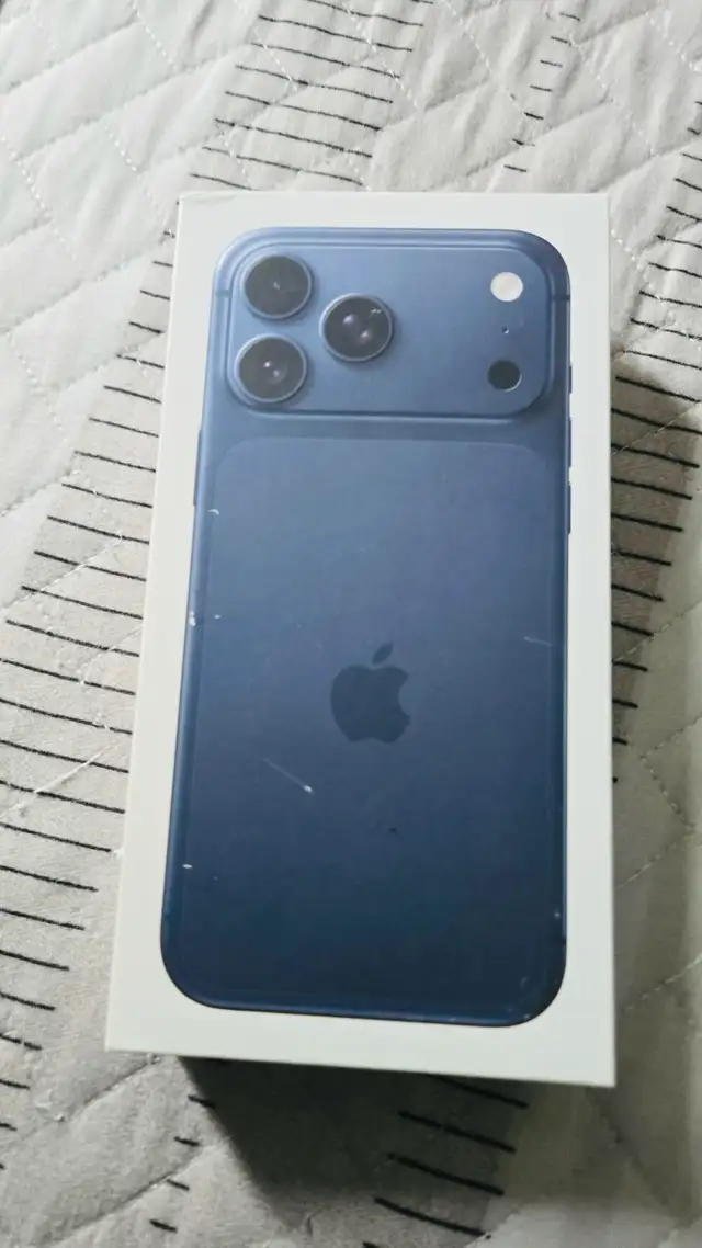 iPhone 17 Promax 256, giga bleu - Photo 3