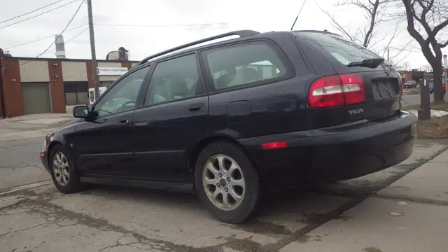 01 VOLVO V40! WAGON! GOOD CONDITION!  CERTIFIED! - Photo 15