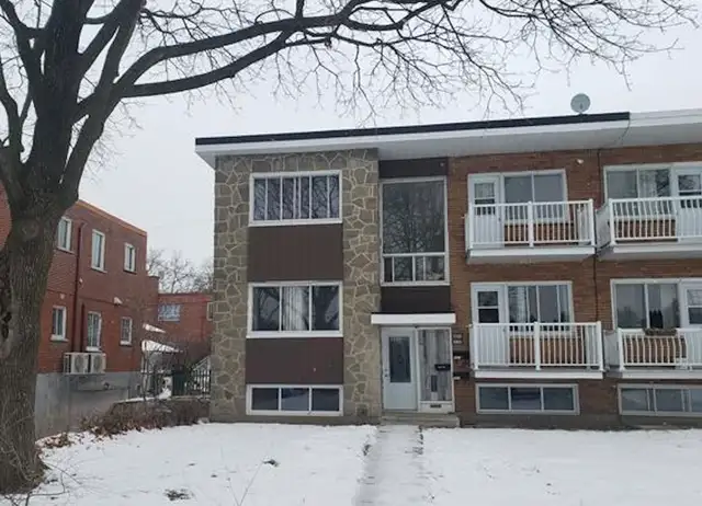 Large 2 bedroom for rent Mccarthy, Saint Laurent, QC H4R 1G3 - Photo 3
