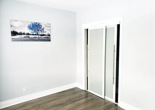 Large 2 bedroom for rent Mccarthy, Saint Laurent, QC H4R 1G3 - Photo 7