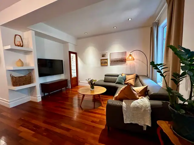 Appart. RDC 3 chambres Plateau   cour   stationnement - Photo 7