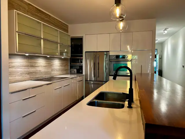 Appart. RDC 3 chambres Plateau   cour   stationnement - Photo 6