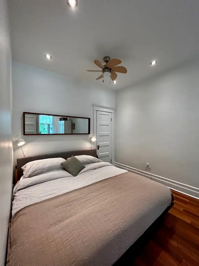 Appart. RDC 3 chambres Plateau   cour   stationnement - Photo 12