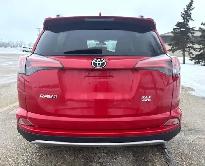 2017 Toyota RAV4 XLE AWD SUNROOF - WARRANTY INCLUDED - Photo 4