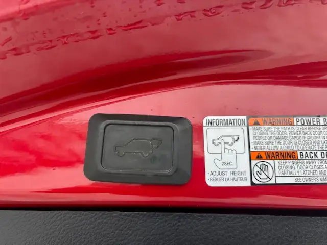 2017 Toyota RAV4 XLE AWD SUNROOF - WARRANTY INCLUDED - Photo 6