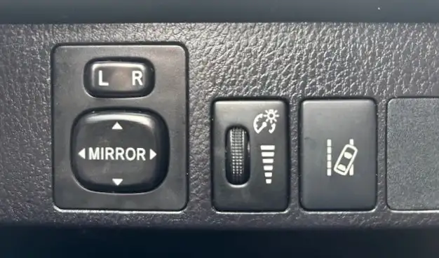 2017 Toyota RAV4 XLE AWD SUNROOF - WARRANTY INCLUDED - Photo 12