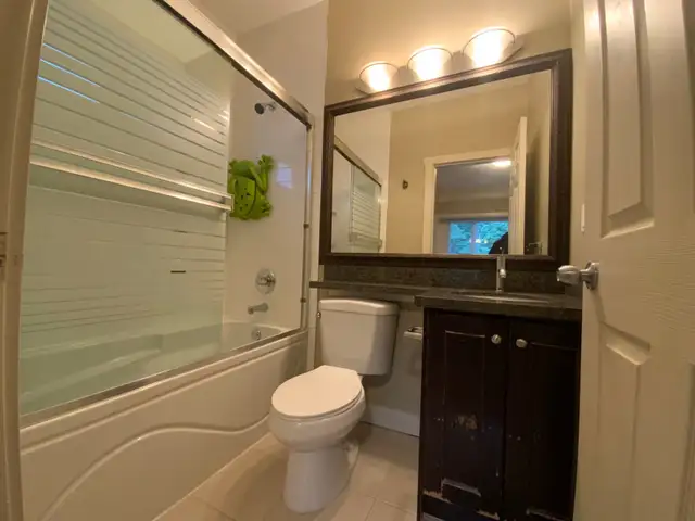 3-Bed & 2-Bath Upper Suite in Port Coquitlam - Photo 6
