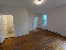 71.5 Mecklenburg - 2BR Uptown, Parking, New Renovation, W/D - Photo 7