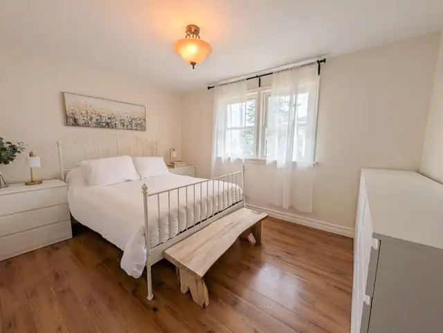 50 Whittaker Ave, Grimsby - Waterfront 3 Bed Main Unit - Photo 18