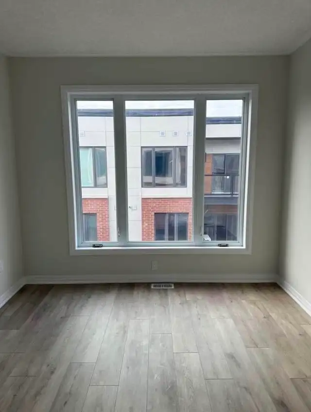 Townhouse for rent - Photo 3