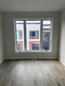 Townhouse for rent - Photo 3