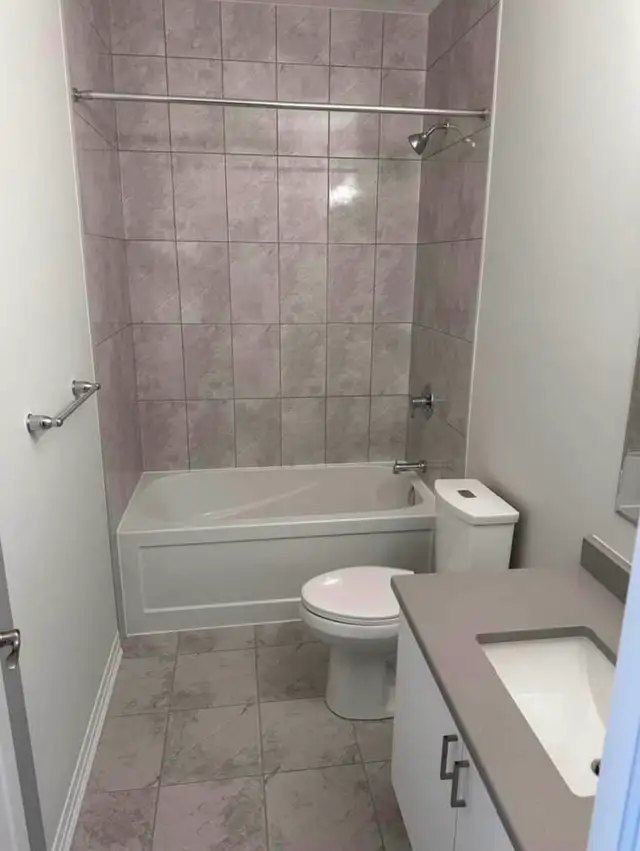 Townhouse for rent - Photo 5
