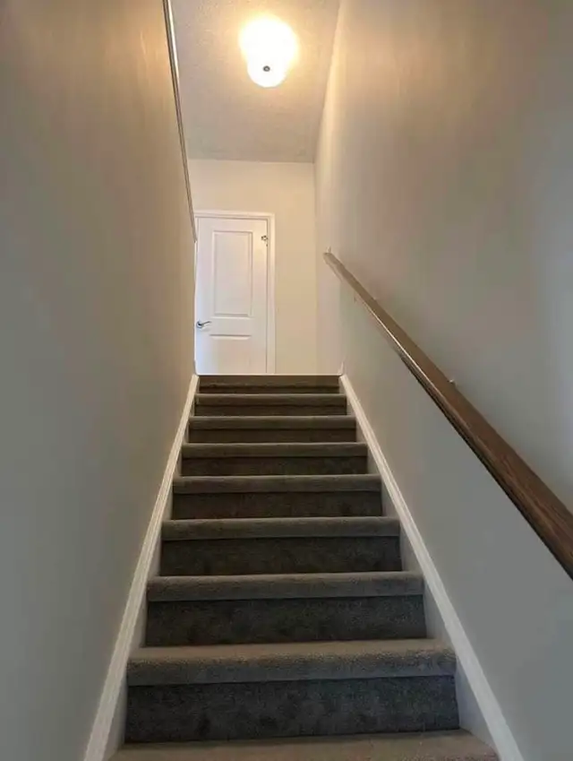 Townhouse for rent - Photo 9