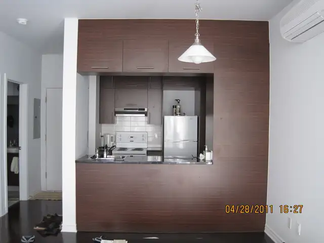 CONDO 3 1/2 MEUBLÉ - VIEUX-PORT - VILLE-MARIE - JACQUES CARTIER - Photo 2